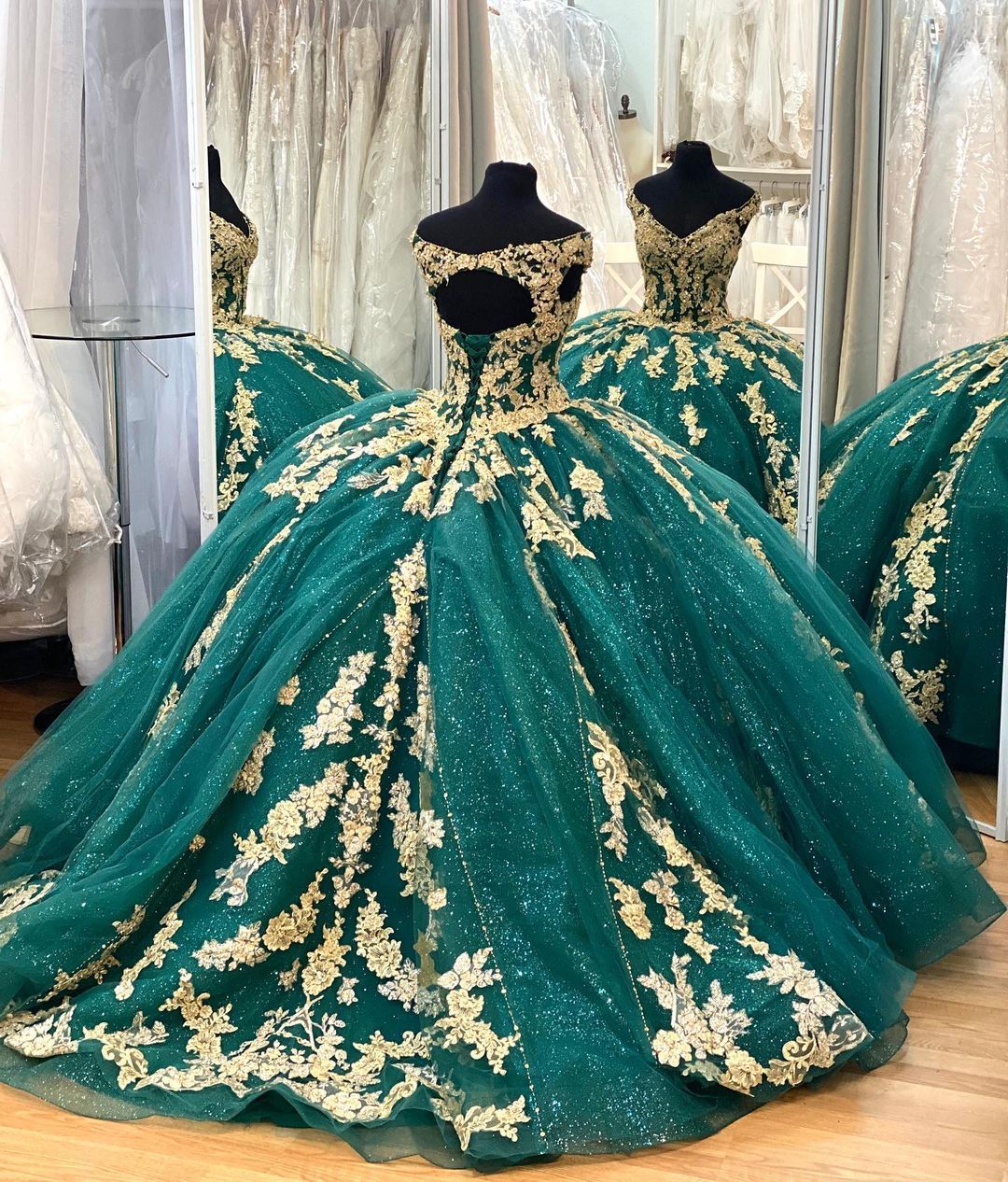 Vintage Emerald Green Lace Quinceanera Dress For Sweet 15 Year Girl ...