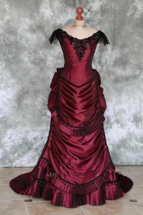 Burgundy Goth Victorian Bustle wedding dresses 2021 Vintage Beaded Lace-up Back Corset Top Gothic Outdoor Bride Wedding Gown