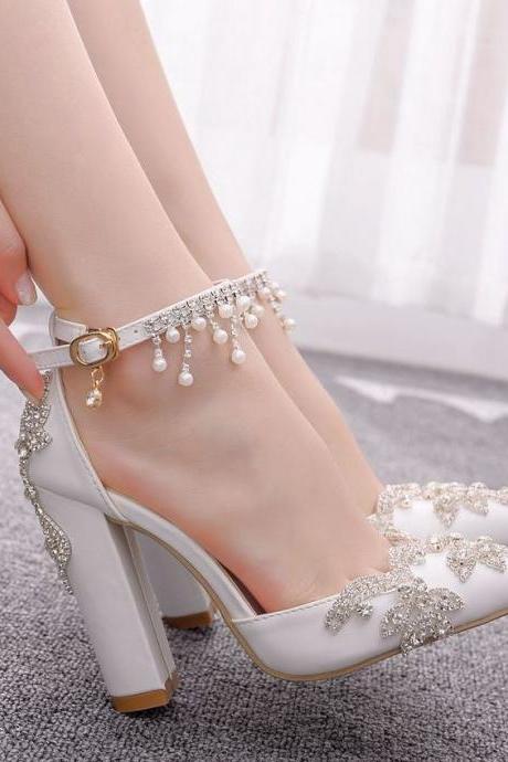 White Women's Leatherette Chunky Heel Closed Toe Pumps With Tassel Crystal 